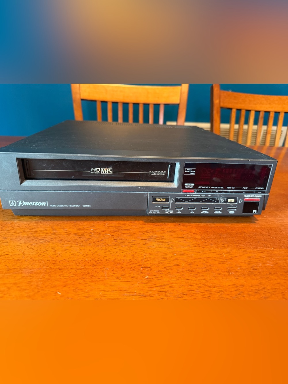 Emerson VCR High Quality Video VHS player Recorder tested works no remote/wires